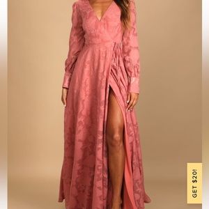 Lulu’s Kept Your Love Rose Pink Floral Jacquard
Long Sleeve Maxi Dress